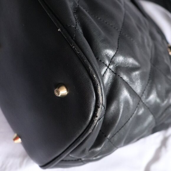 Deux Lux Women's Black Quilted Casual Zipper Lined Hand Cross Body Pocket Bag - Picture 9 of 16